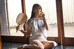Mùa hè buồn chán ở quê trả bài bà xã cạnh bên nhà thiếu thốn vì lấy anh xã già