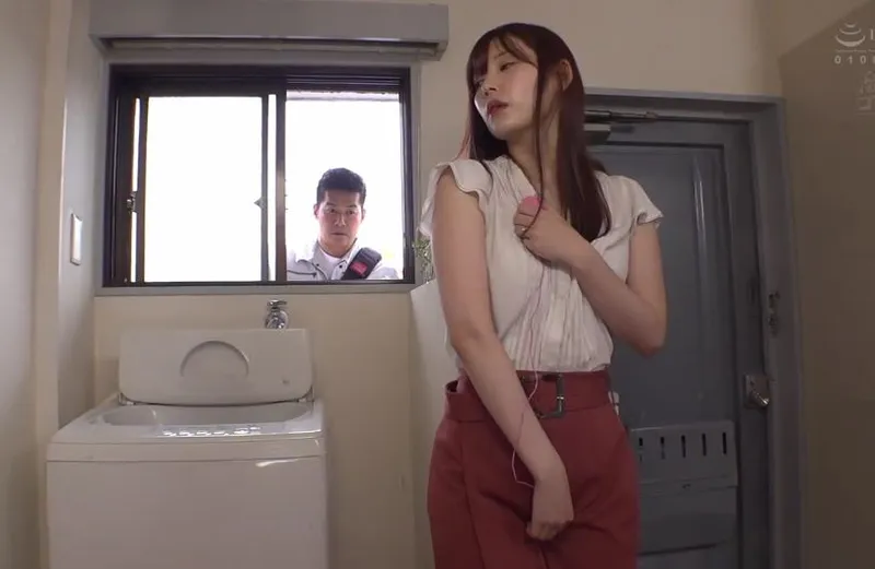 Bị chồng yêu hờ hửng cô vợ trả bài với anh kỹ thuật chung cư đến mang bầu